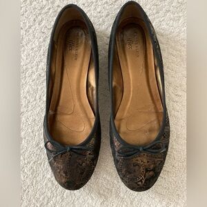 Anne Klein iFlex Ballet Flats